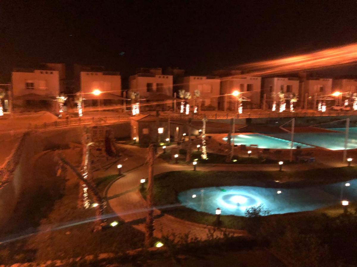 Einbay Pool View Appartement Αΐν Σούχνα Εξωτερικό φωτογραφία