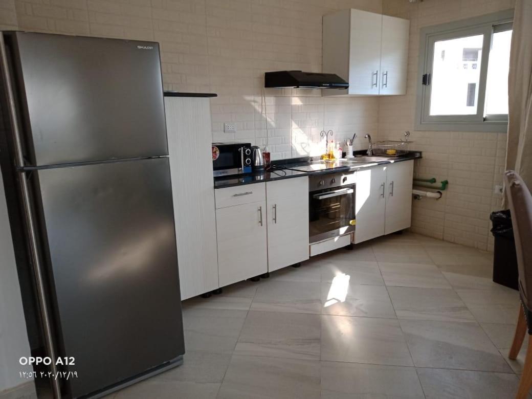 Einbay Pool View Appartement Αΐν Σούχνα Εξωτερικό φωτογραφία